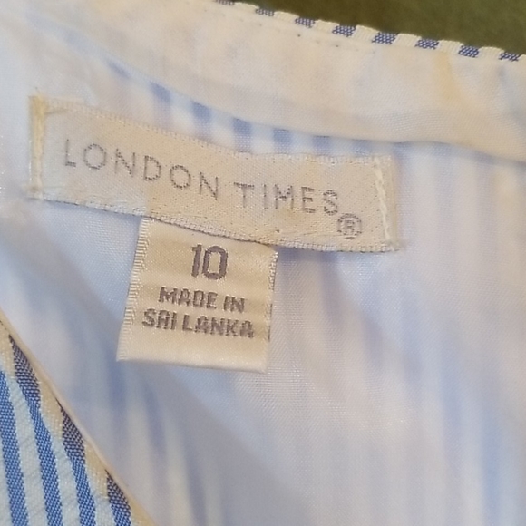 Dress - Picture 2 of 5